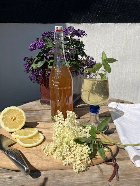 Hyldeblomstsaft uden sukke rmed stevia